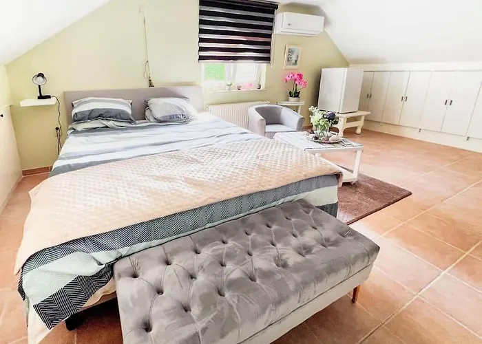 Modern Loft With 2 Bedrooms Near Sint Truiden