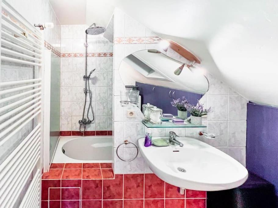 Appartamento Modern Loft With 2 Bedrooms Near Sint Truiden
