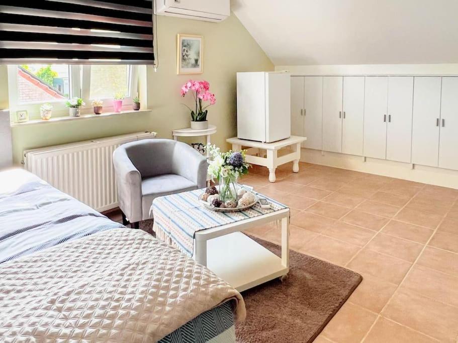 Apartment Modern Loft With 2 Bedrooms Near Sint Truiden Herk-de-Stad